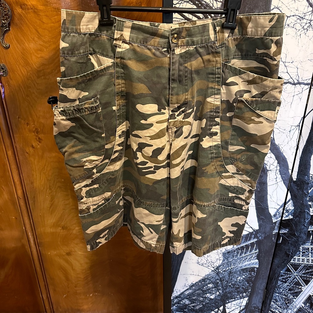 Lee Dungarees Men’s Camo Shorts